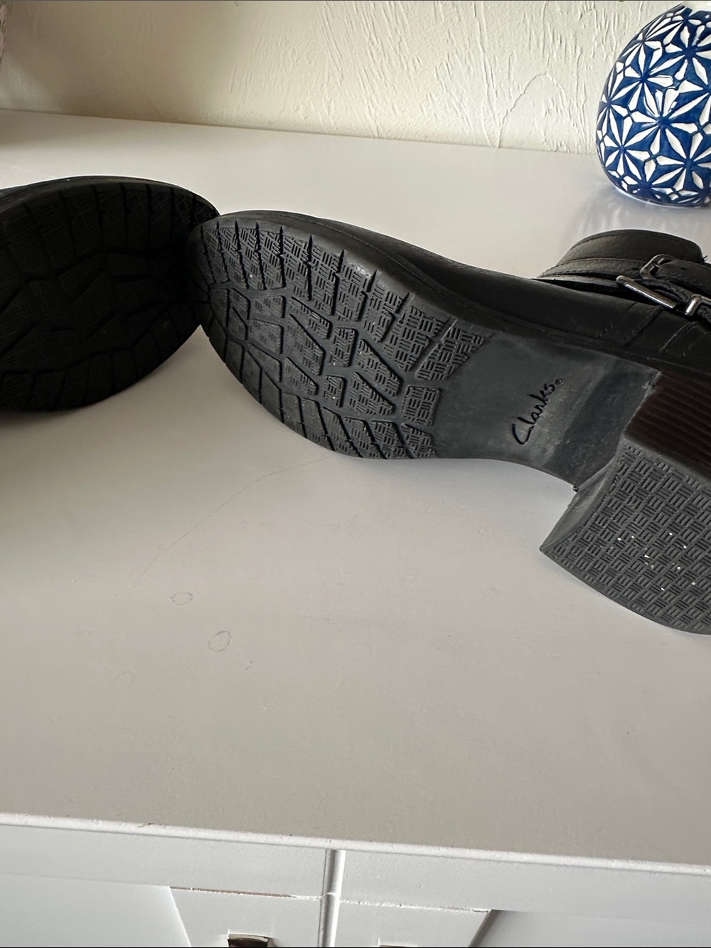 Clark’s Black Leather Ankle Boots with Buckle Straps - Picture 5 of 8